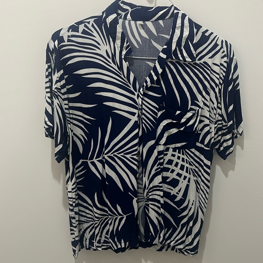 Short Sleeve Floral Short Sleeve Button Up